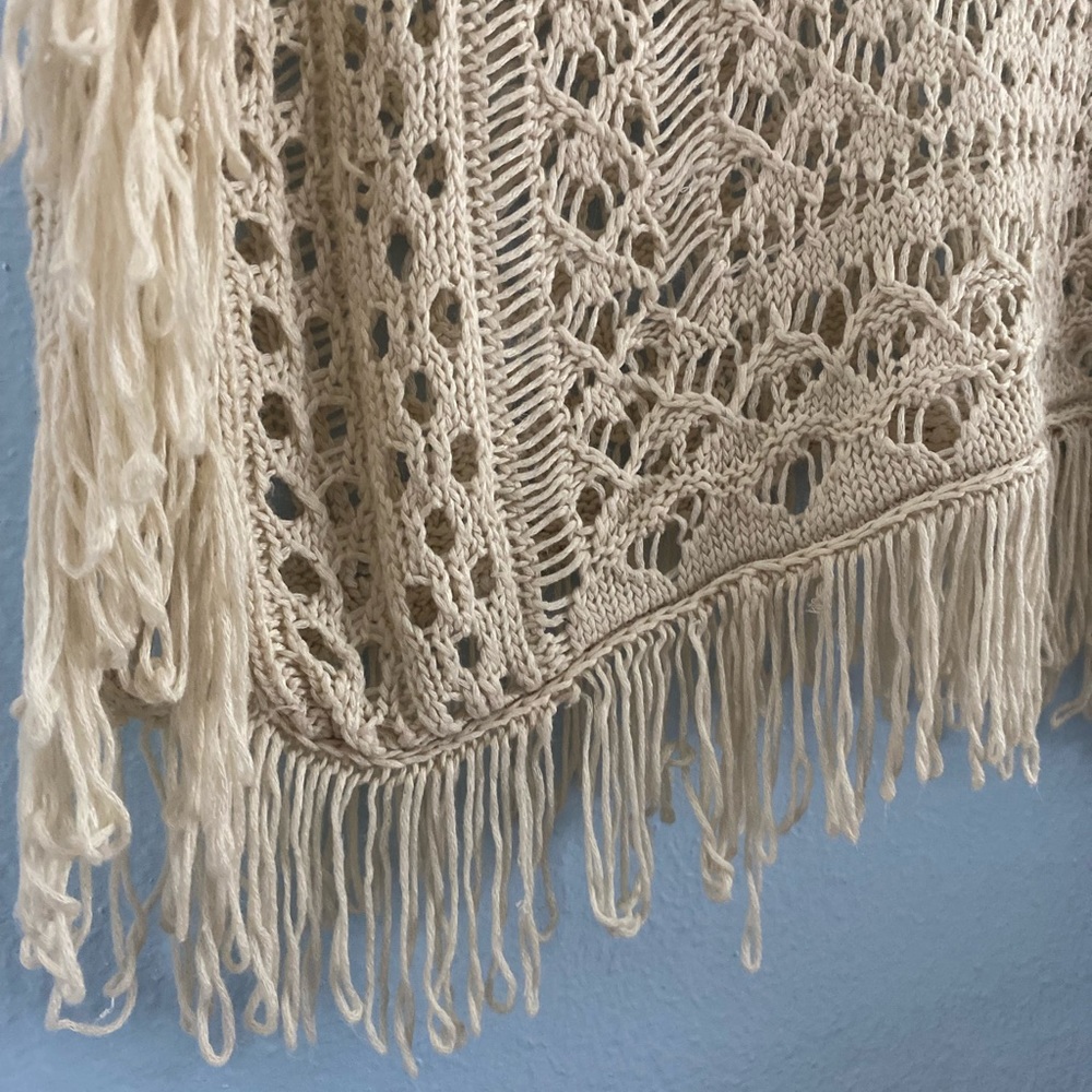 Windsor Boho Fringe Top - Picture 2 of 4